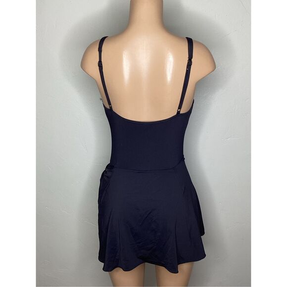 New. Coco Reef black skirted one piece. Size 16 Retails $152 - Picture 4 of 10